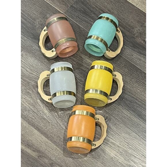 5 Vintage SIESTA WARE Barrel Shaped Frosted Glass Mugs Wood Handles MCM - Picture 4 of 10